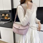 レディース 斜め掛けバッグ ショルダーバッグ ボディバッグ 肩掛け カジュアル シンプル ラウンドバッグ 大人 軽量 使いやすいかばん 普段使い（1ヶ）