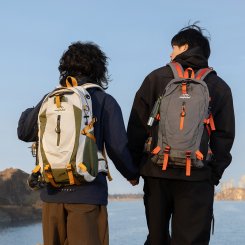 トラベルリュック 男女兼用 バックパック 大容量 多機能収納 ナイロン製 はっ水加工 ファスナー開閉 通勤 通学 旅行 キャンプ 登山 丈夫 使いやすい（1ヶ）