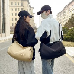 ショルダーバッグ 2way メンズ レディース ショルダーバッグ ナイロン 大容量収納 通勤 ジム 旅行 お洒落 軽量（1ヶ）