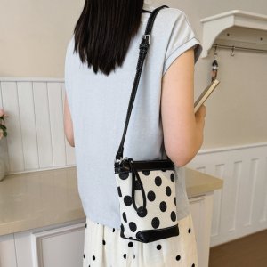 バケットバッグ レディース 旅行鞄 2way ポリウレタン ポルカドット ジップ 通勤 お出かけ 2026新作 シンプル カジュアル（1ヶ）