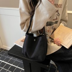 ショルダーバッグ レディース 2way バッグ コーデュロイ キャンバス 磁石留め 通勤 通学 旅行 おしゃれ シンプル デザイン（1ヶ）