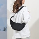 ボディバッグ レディース きれいめ ポーチ レディース 大容量 軽量 斜め掛け おしゃれ 上品 カジュアル シンプル 旅行 フェス 春バッグ（1ヶ）