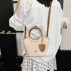 バケットバッグ レディース 草編みバッグ PU素材 ジッパー閉め 通勤 ショッピング お洒落 韓国風 気品ある（1ヶ）