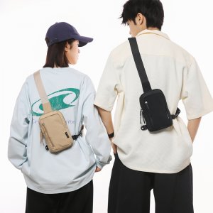胸包 男女兼用 胸ポーチ ナイロン 軽量 通勤 アウトドア お洒落 2026年夏新作（1ヶ）