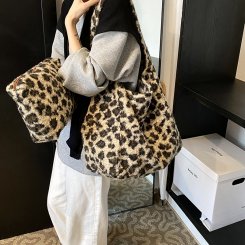 トートバッグ レディース ナイロン マザーズバッグ 大きめ 軽い バッグ トートバック 肩掛け 持ち手長め シンプル カジュアル 普段使い 大容量収納（1ヶ）