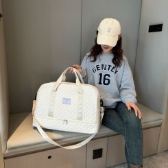 旅行バッグ 秋冬バッグ ボストンバッグ レディース メンズ 子供 機内持ち込み バッグ 斜めがけ 肩掛け 2way ショルダーベルト 拡張 撥水 防水 大容量 軽量 修学旅行 1泊 2泊 2階 収納可能な靴（1ヶ）