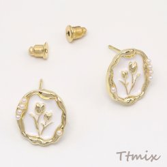 デザインピアス 不規則ラウンド＆チューリップのピアス 14×15mm（1ペア）