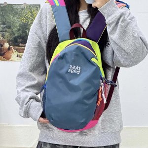 リュックサック 女子学生用 軽量バックパック ナイロン 防水 大容量 通学 旅行 おしゃれ カラフル（1ヶ）