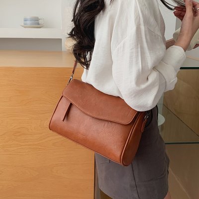 ショルダーバッグ 2way レディース PUショルダーバッグ シンプルデザイン 通勤 デート お洒落 高級感（1ヶ）