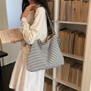 トートバッグ レディース 大容量トートバッグ 無地不織布 マグネット留め 通勤 旅行 お洒落で使いやすい 2way（1ヶ）