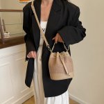 巾着 ショルダーバッグ レディース PUレザー 斜めがけ 巾着バッグ 斜め掛けバッグ 大人 人気 可愛い 軽い 軽量 通勤 通学 旅行（1ヶ）