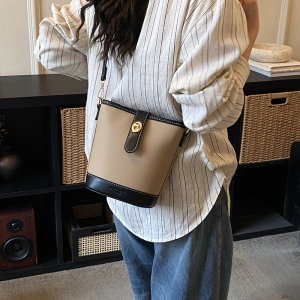 2wayバッグ レディース 斜めがけショルダーバッグ レトロデザイン ファスナー開閉 通勤 軽旅行 お洒落 2026新作（1ヶ）