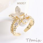 高品質デザインリング 指輪 ジルコニアリング 幅約17mm ゴールド（1ヶ）