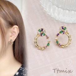 高品質ジルコニアピアス デザインピアス 小花のサークル 16×20mm ゴールド（1ペア）