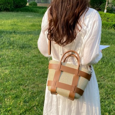 菜かごバッグ レディース トートバッグ 2way 草編み 韓国風 夏ファッション 軽量 多用途 通勤 海辺 お洒落（1ヶ）