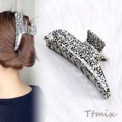 バンスクリップ ヘアアクセサリー 4.5×11.2cm ベージュ×ブラック（1ヶ）