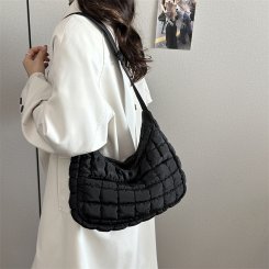 ショルダーバッグ レディース 2wayショルダーバッグ 大容量 ナイロン 通勤 旅行 収納力抜群 刺繍 可愛い（1ヶ）