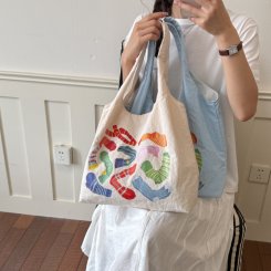トートバッグ レディース 2way ショルダーバッグ キャンバス ナイロン 塗り絵風 可愛い 通学 おでかけ マグネット式 軽量 おしゃれ リラックス感（1ヶ）