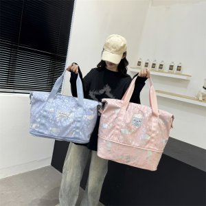 旅行バッグ 軽量大容量 2way トートバッグ 仕切り付き 通勤 旅行 水泳 ジム 収納 便利（1ヶ）