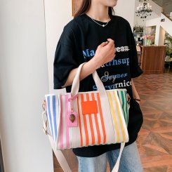 ショルダーバッグ トートバッグ 斜めがけバッグ/キャンバス 無地 2way 通勤 通学 大容量 おしゃれ オシャレ にじ色 帆布 布 厚手 長さ調節可能 （1ヶ）
