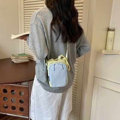 斜め掛けバッグ レディース 2way ショルダーバッグ ナイロン 軽量 小包 通勤 お出かけ お洒落 多用途（1ヶ）